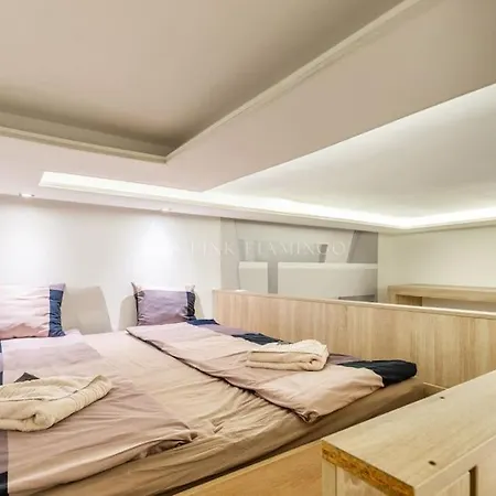 Lägenhet Minimal Loft - Pink Flamingo Budapest